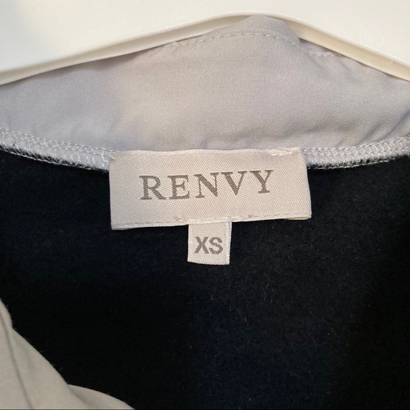 Renvy Women’s Collared Cropped long sleeve Top - Picture 10 of 10